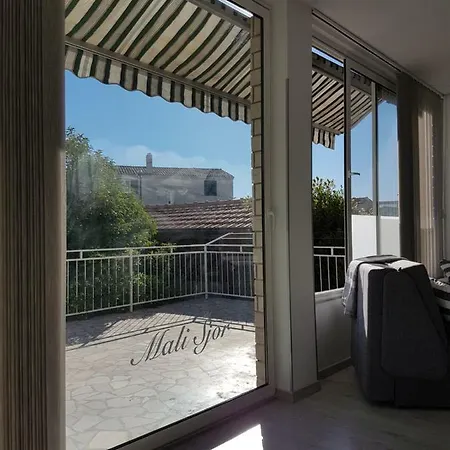 Lejlighed Mali Sjor *