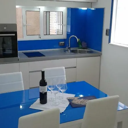 Mali Sjor Апартаменты *