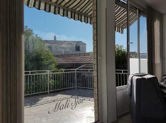 Appartement Mali Sjor *